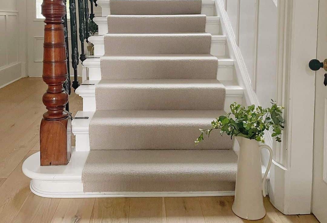 Stairs carpet runner professionally fitted on a Dubai staircase